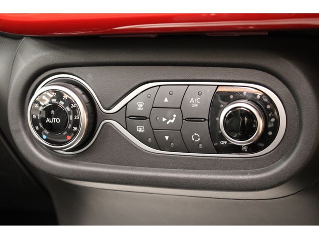 Renault TWINGO 2017-05 10307-9
