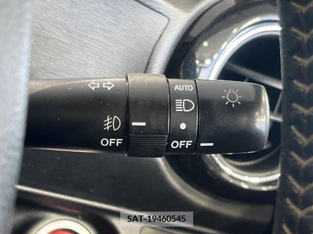 Toyota AQUA 2015-03 389361-6