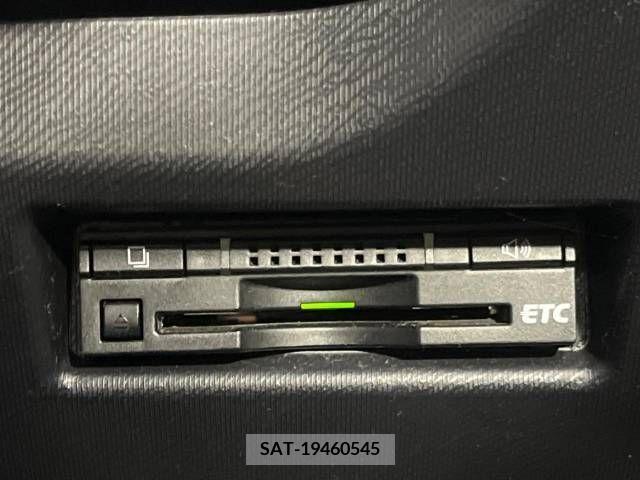 Toyota AQUA 2015-03 389361-4