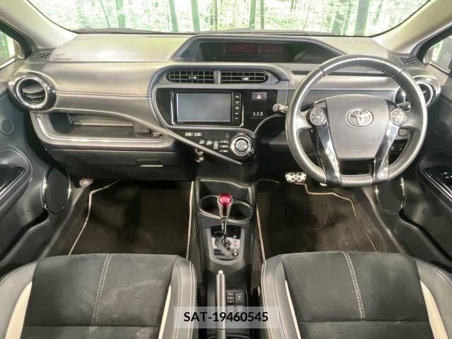 Toyota AQUA 2015-03 389361-1