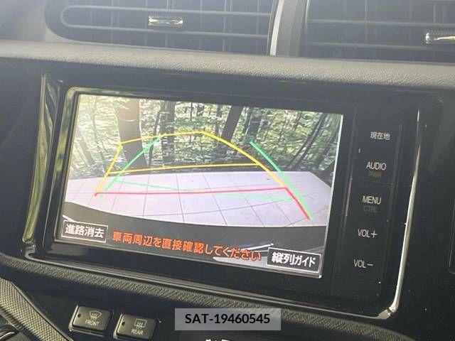 Toyota AQUA 2015-03 389361-3