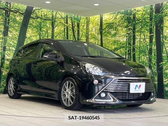 Toyota AQUA 2015-03 389361-16