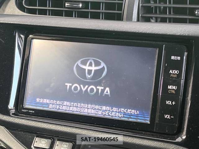Toyota AQUA 2015-03 389361-2