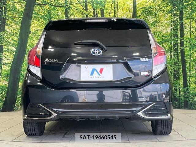 Toyota AQUA 2015-03 389361-15