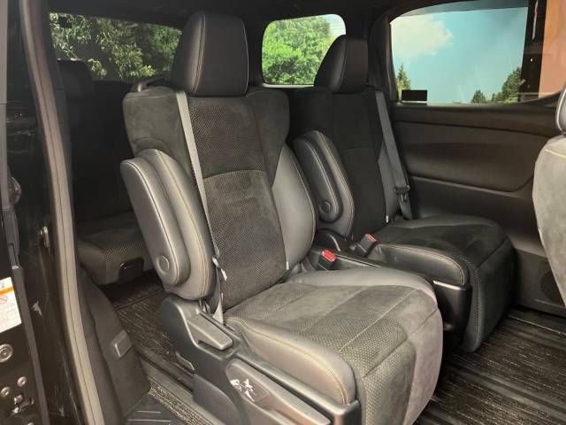 Toyota VELLFIRE 2022-02 193911-14