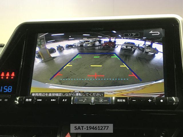 Toyota C-HR 2017-09 294905-9