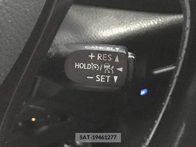 Toyota C-HR 2017-09 294905-25