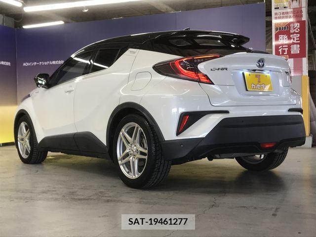 Toyota C-HR 2017-09 294905-6