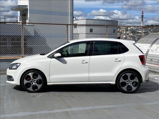 VolksWagen POLO 2013-12 12758-2