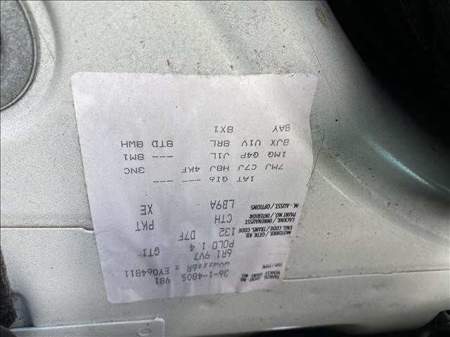 VolksWagen POLO 2013-12 12758-15