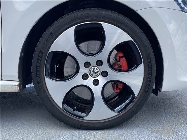 VolksWagen POLO 2013-12 12758-14