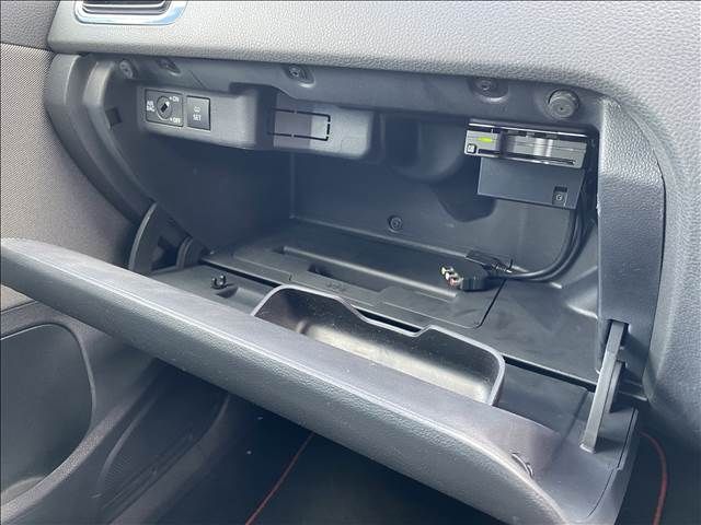 VolksWagen POLO 2013-12 12758-13