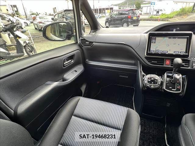 Toyota VOXY 2017-05 344224-26