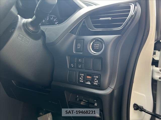 Toyota VOXY 2017-05 344224-13