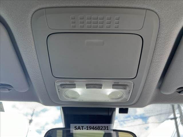 Toyota VOXY 2017-05 344224-19