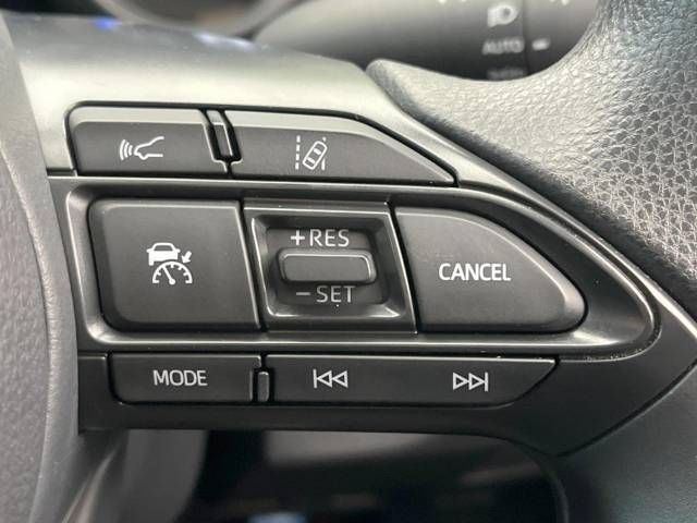 Toyota YARIS CROSS 2023-03 183467-4