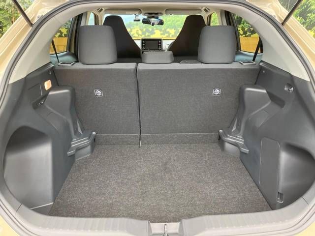 Toyota YARIS CROSS 2023-03 183467-19