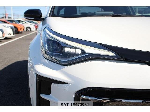 Toyota C-HR 2020-04 215182-10