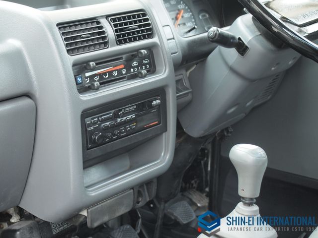 Subaru SAMBAR TRUCK 1995-01 19527-9