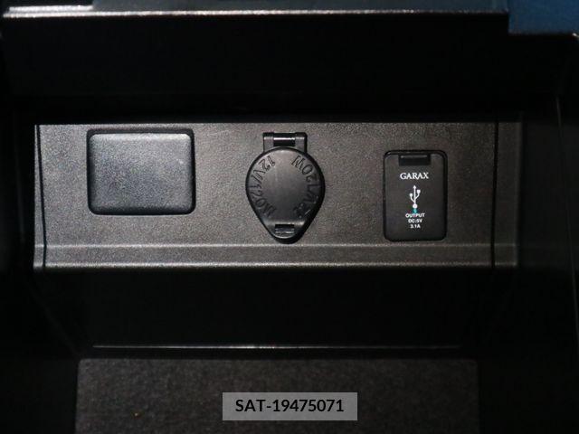 Toyota ALPHARD 2016-04 355593-27