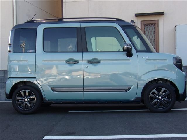 Suzuki SPACIA 2023-08 185687-9