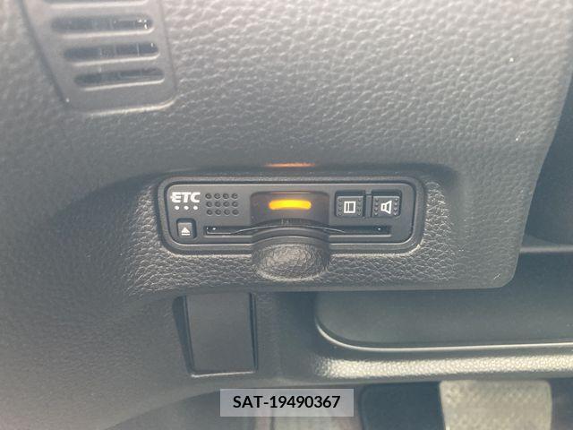 Honda N BOX CUSTOM 2018-04 329927-17
