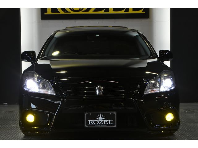 Toyota CROWN SEDAN 2010-04 7367-5