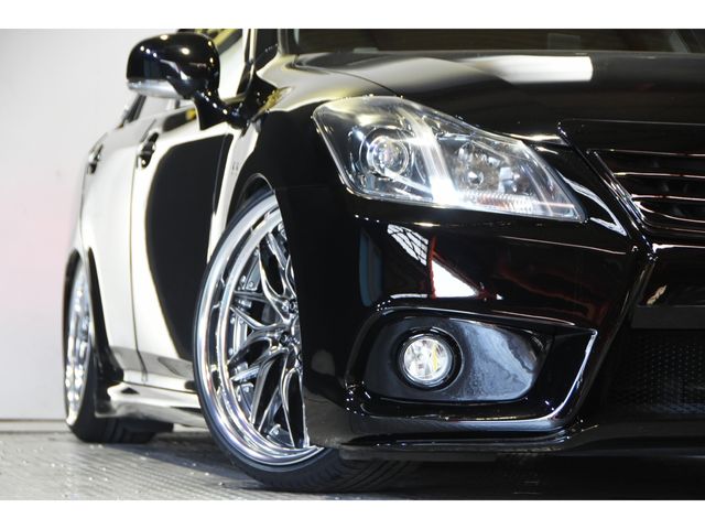 Toyota CROWN SEDAN 2010-04 7367-4