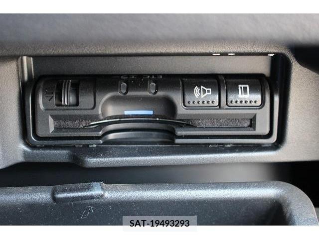 Nissan SERENA 2018-09 284147-3