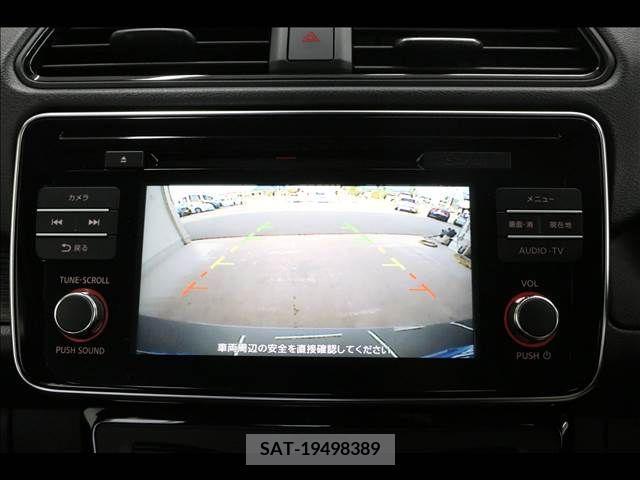 Nissan LEAF 2019-08 351897-7