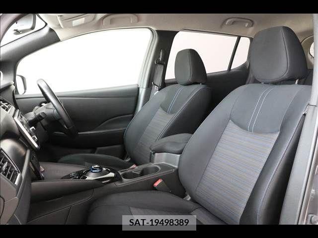 Nissan LEAF 2019-08 351897-15