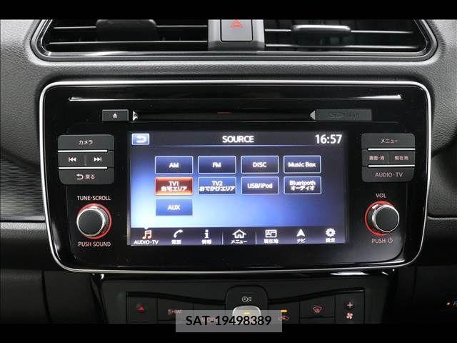 Nissan LEAF 2019-08 351897-6