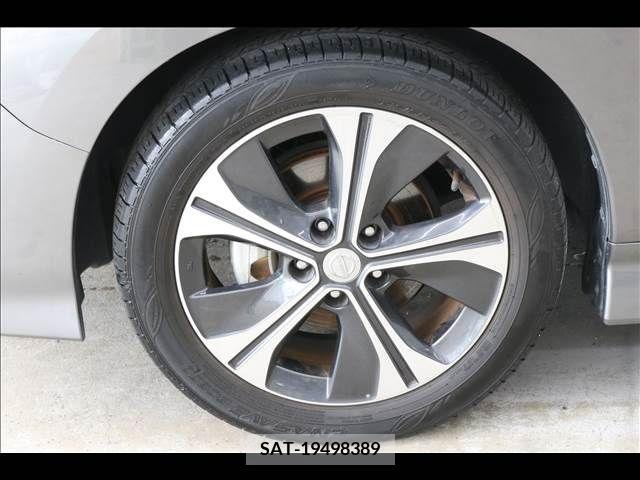 Nissan LEAF 2019-08 351897-11
