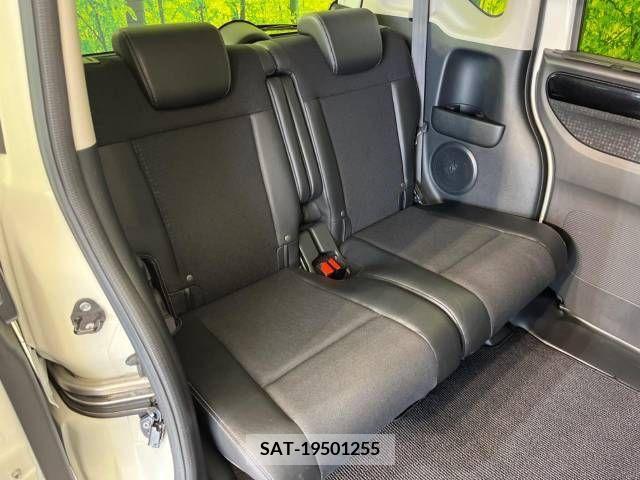 Honda N BOX CUSTOM 2016-03 364886-9