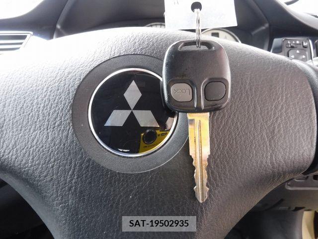 Mitsubishi LANCER 2002-02 274106-16