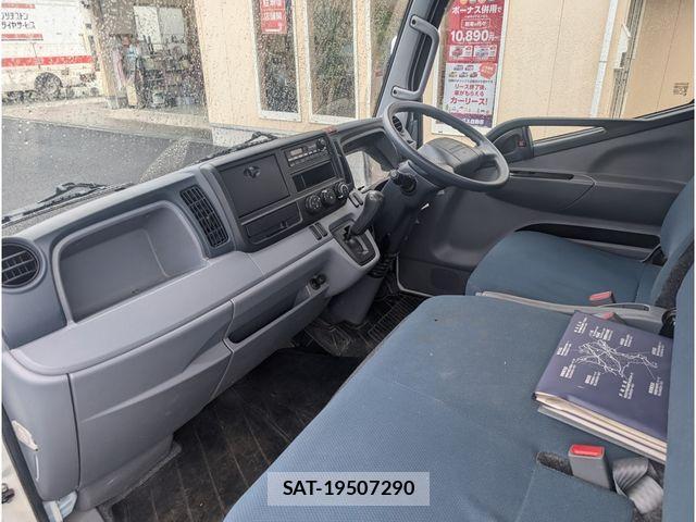 Mitsubishi CANTER 2013-11 445032-19