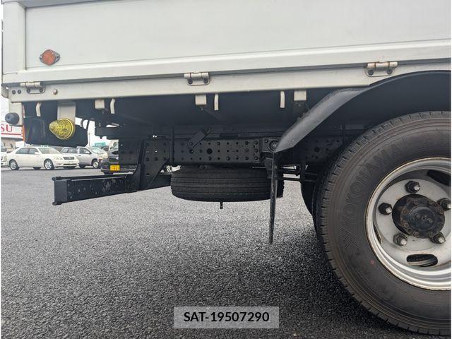 Mitsubishi CANTER 2013-11 445032-12