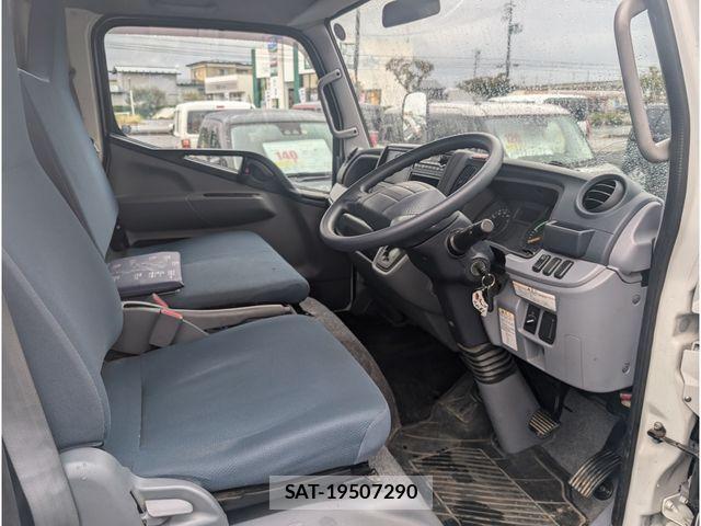 Mitsubishi CANTER 2013-11 445032-21