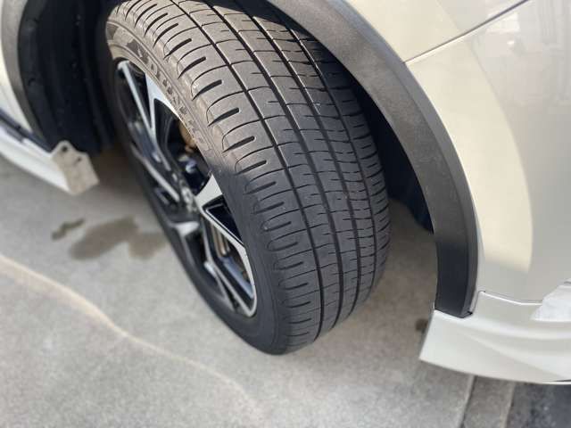 Toyota C-HR 2017-06 188671-4