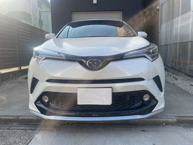 Toyota C-HR 2017-06 188671-1