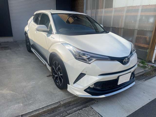 Toyota C-HR 2017-06 188671-2