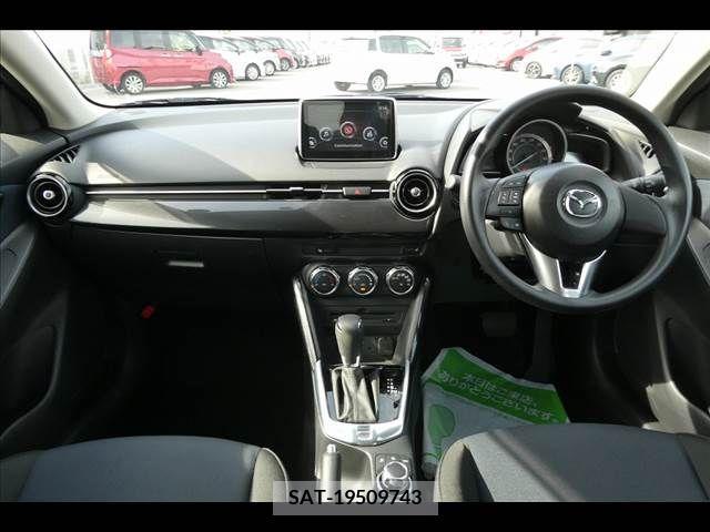 Mazda DEMIO 2016-03 267617-2