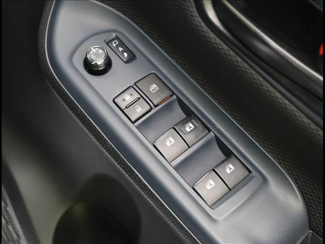 Toyota VOXY 2017-03 16131-16