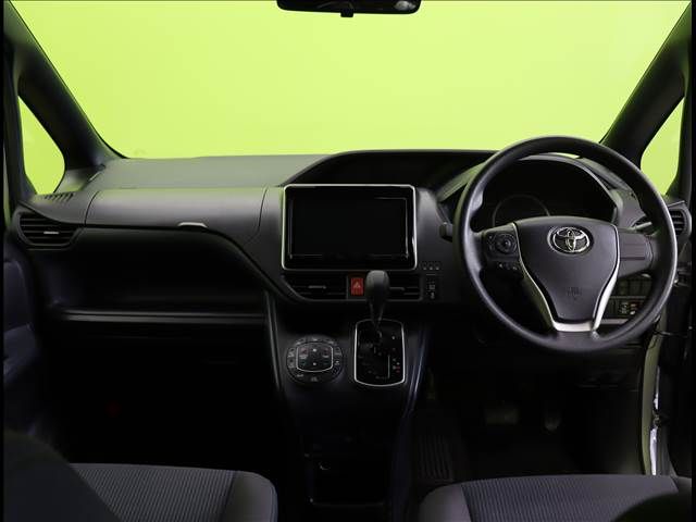 Toyota VOXY 2017-03 16131-2