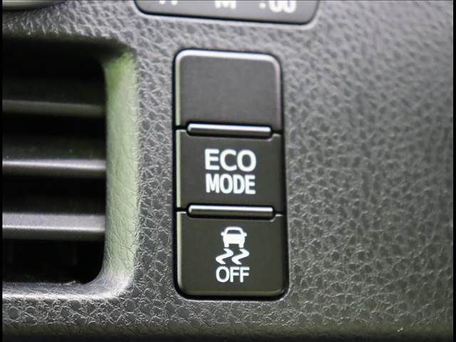 Toyota VOXY 2017-03 16131-10