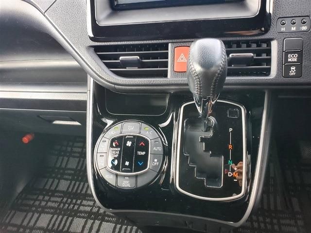 Toyota VOXY 2019-08 21838-16