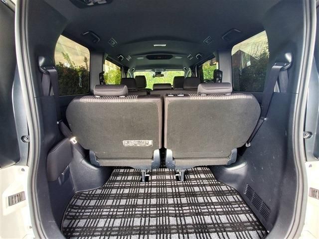 Toyota VOXY 2019-08 21838-12