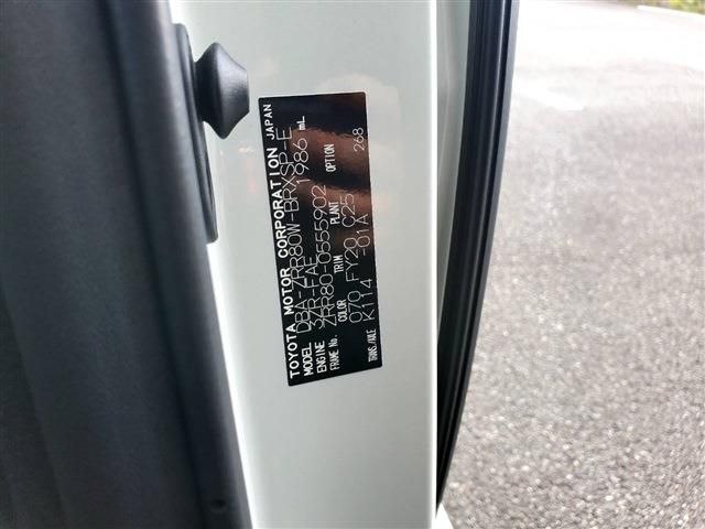 Toyota VOXY 2019-08 21838-20