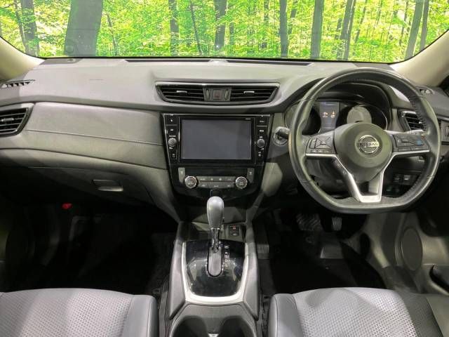 Nissan X-TRAIL 2018-09 26727-1