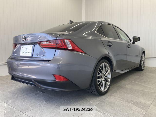 Lexus IS 2015-01 353987-2
